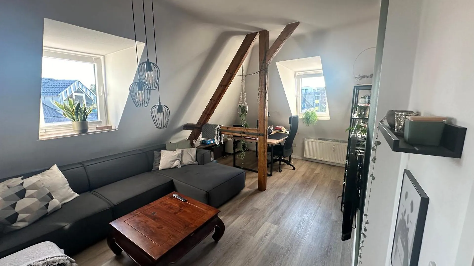 Charmante Wohnung Direkt Am Media Park Koeln